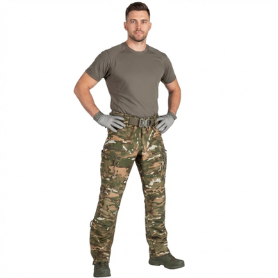 Tactical combat trousers with knee pads