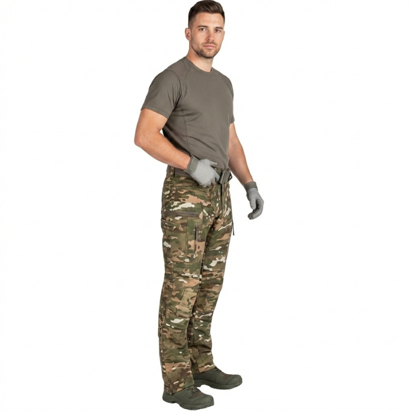 Tactical combat trousers with knee pads