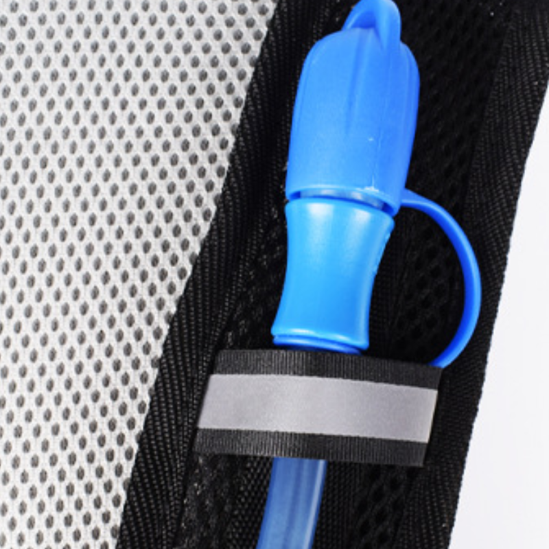 Running hydro pack with bladder