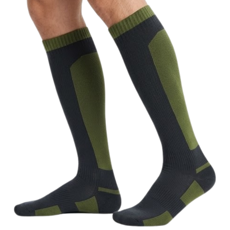 Water-repellent long socks