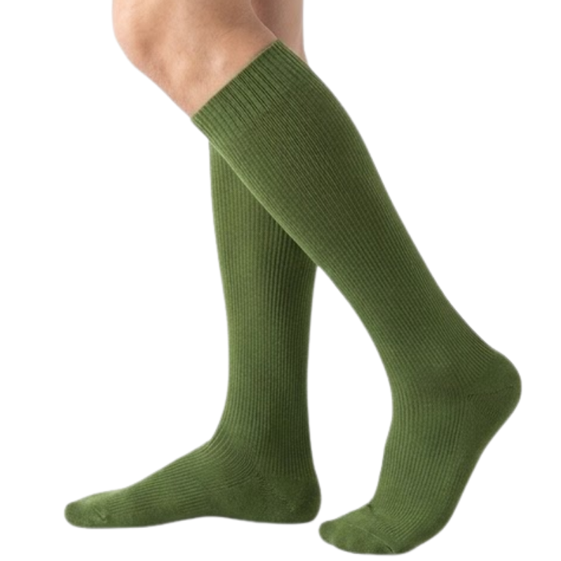 Water-repellent long socks