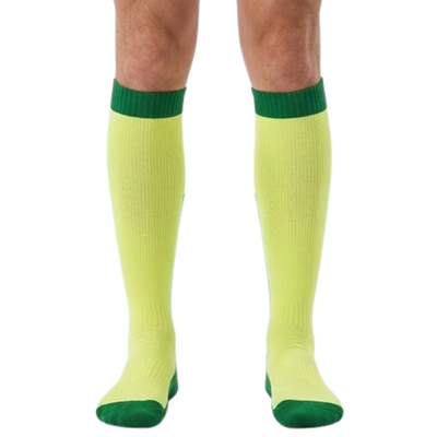 Water-repellent long socks