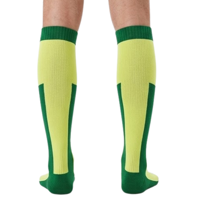 Water-repellent long socks