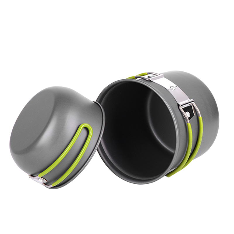 Nesting camping pots and pans