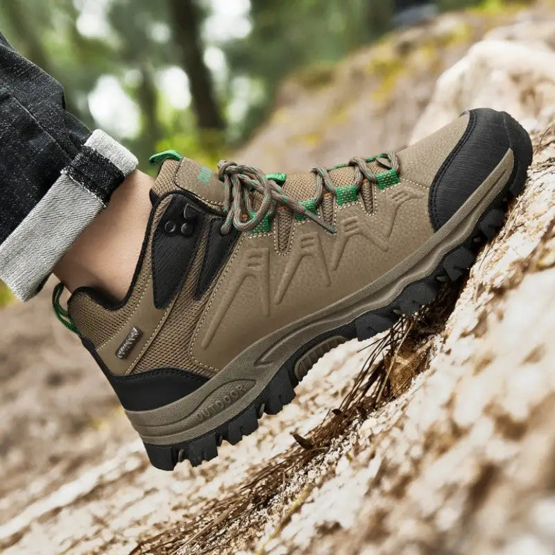 Baskets randonnée noires