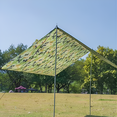 Bushcraft tarp camping