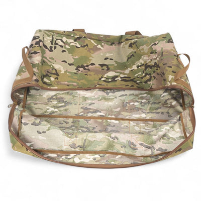 Camo holdall bag