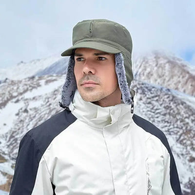 Casquette randonnée hiver avec fourrure