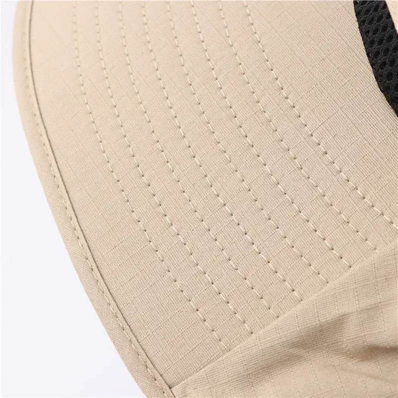 Chapeau randonnée avec nuque protégée