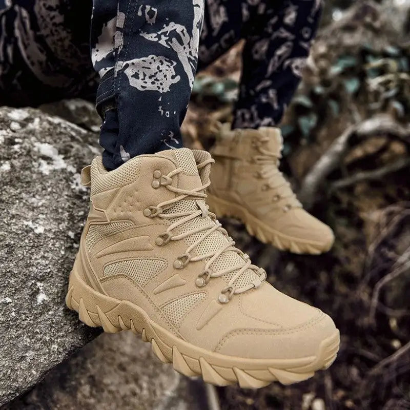 Chaussure de randonnée homme montante
