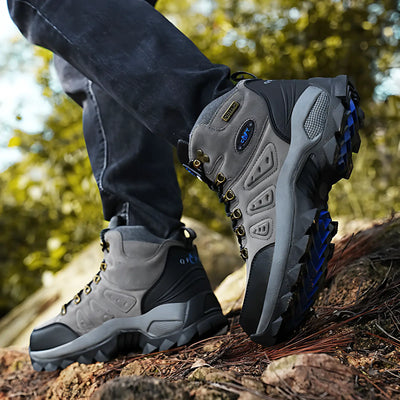 Chaussure de randonnée montante