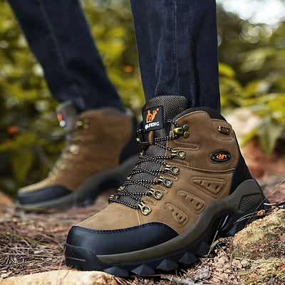 Chaussure de randonnée montante