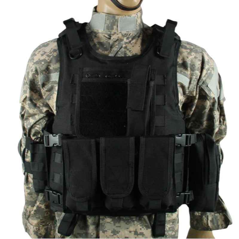 Chest rig with pouches