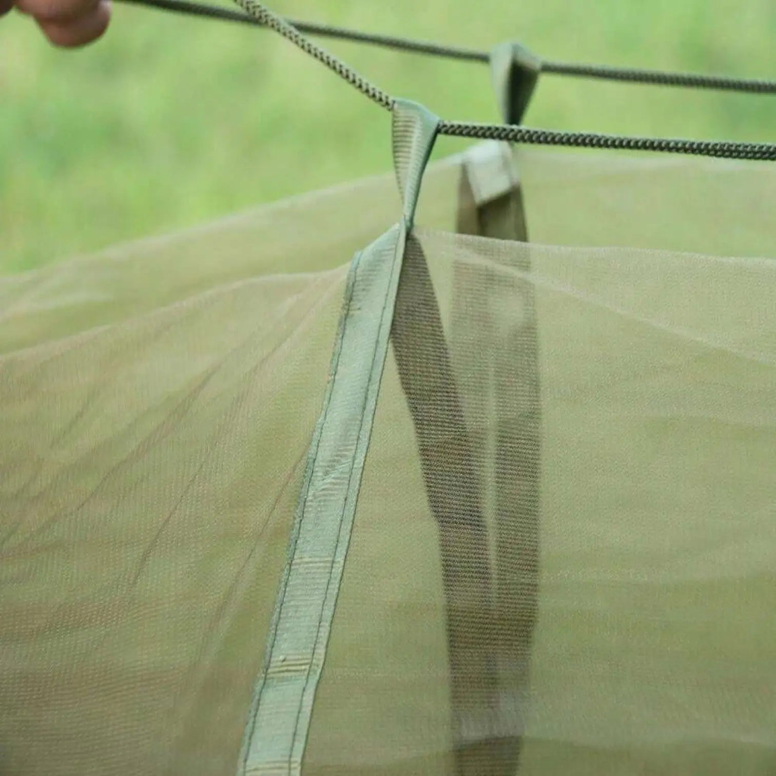 Hamac avec moustiquaire militaire