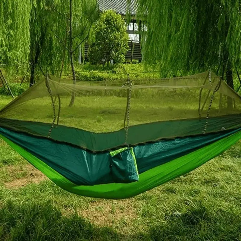 Hamac avec moustiquaire et tarp