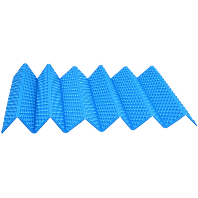 Insulated sleeping mat