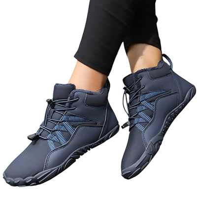 Insulated tactical boots