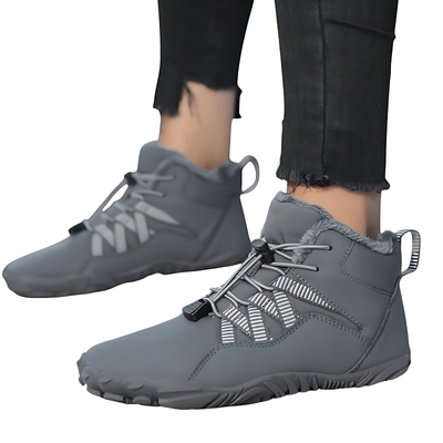 Insulated tactical boots