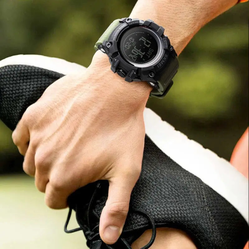 Montre homme sport militaire avec baromètre et boussole