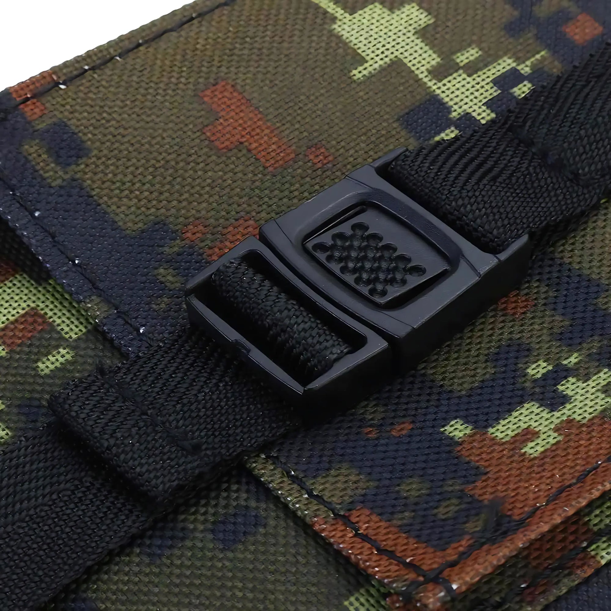 Panneau solaire camouflage randonnée