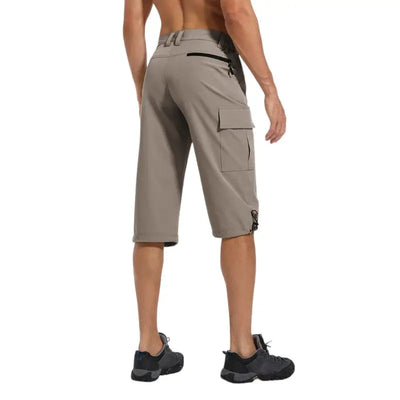 Short randonnée homme voyage