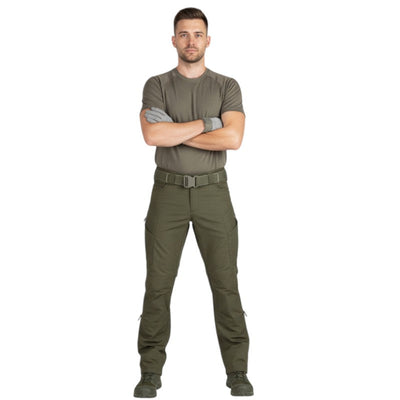 Tactical combat trousers with knee pads