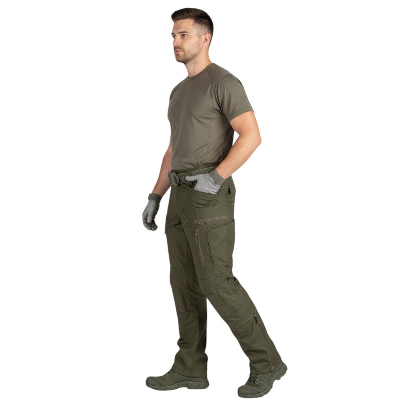 Tactical combat trousers with knee pads