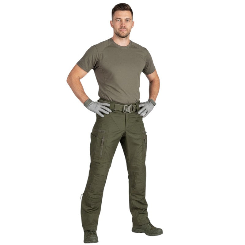 Tactical combat trousers with knee pads