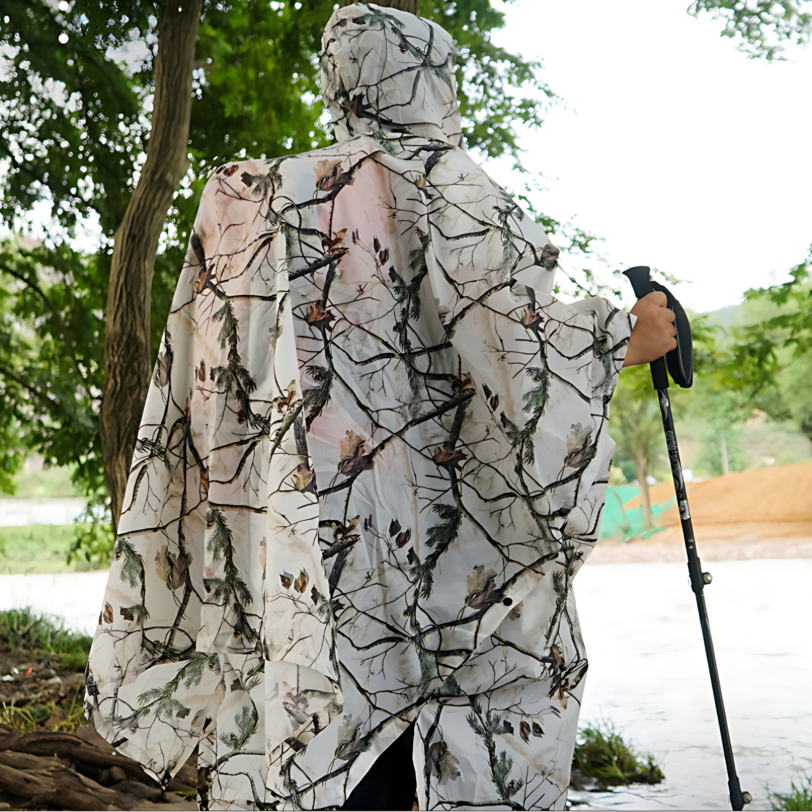 Waterproof poncho multifunctional