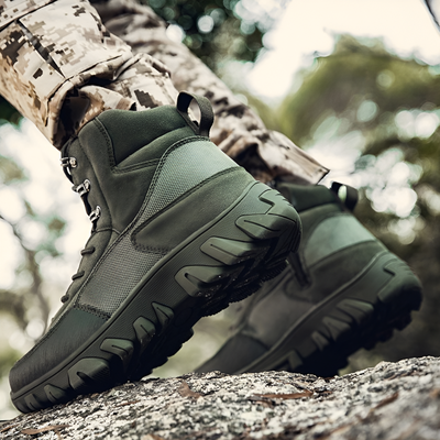 Outdoor tactical boots