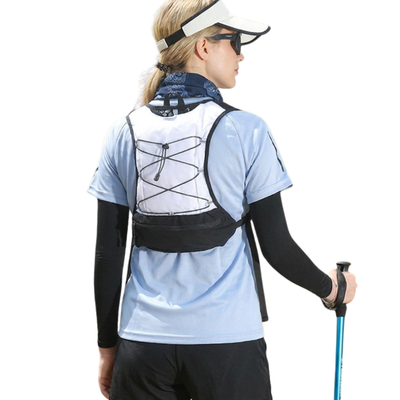 Running hydro pack trekking