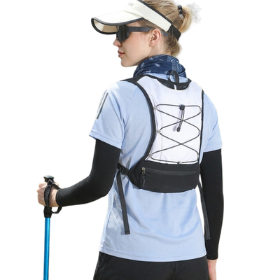 Running hydro pack trekking