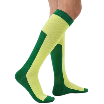 Water-repellent long socks
