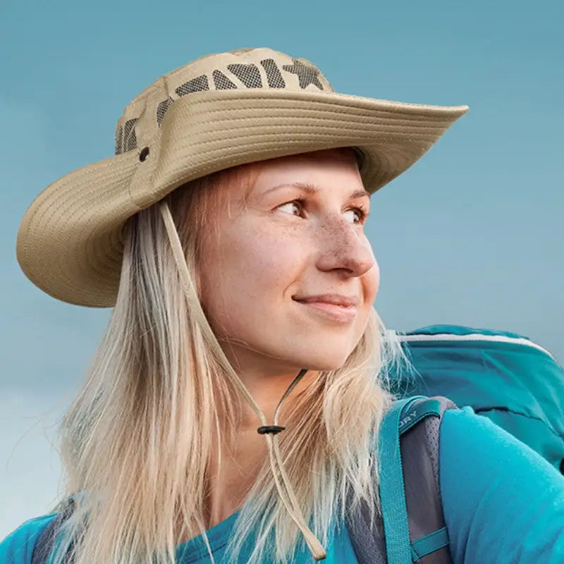 Adjustable bush hat