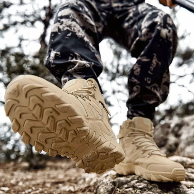 Chaussure de randonnée homme montante