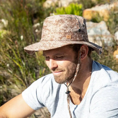 Safari bush hat