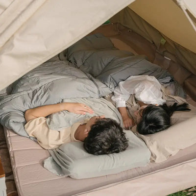 Sleeping bag liner for travel
