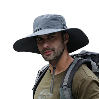 Wide brim bush hat