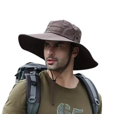 Wide brim bush hat